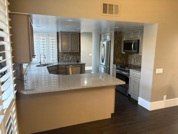 $649,000 | 73736 Club Cir Drive, Unit 403, Palm Desert, CA 92260