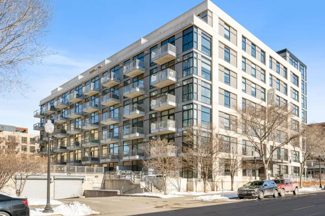 $2,200 | 720 North 4th Street, Unit 205, Minneapolis, MN 55401