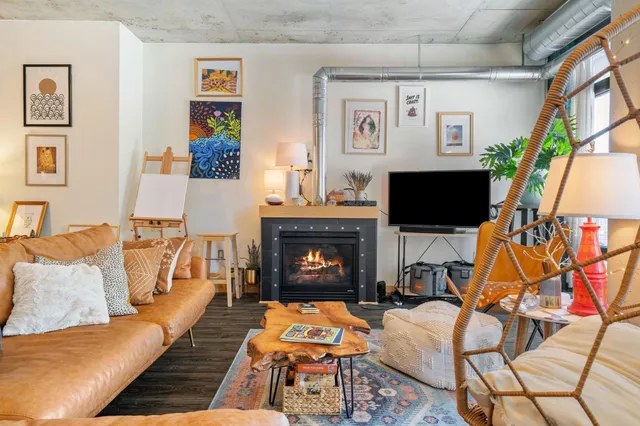 $2,200 | 720 North 4th Street, Unit 205, Minneapolis, MN 55401