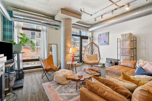 $2,200 | 720 North 4th Street, Unit 205, Minneapolis, MN 55401