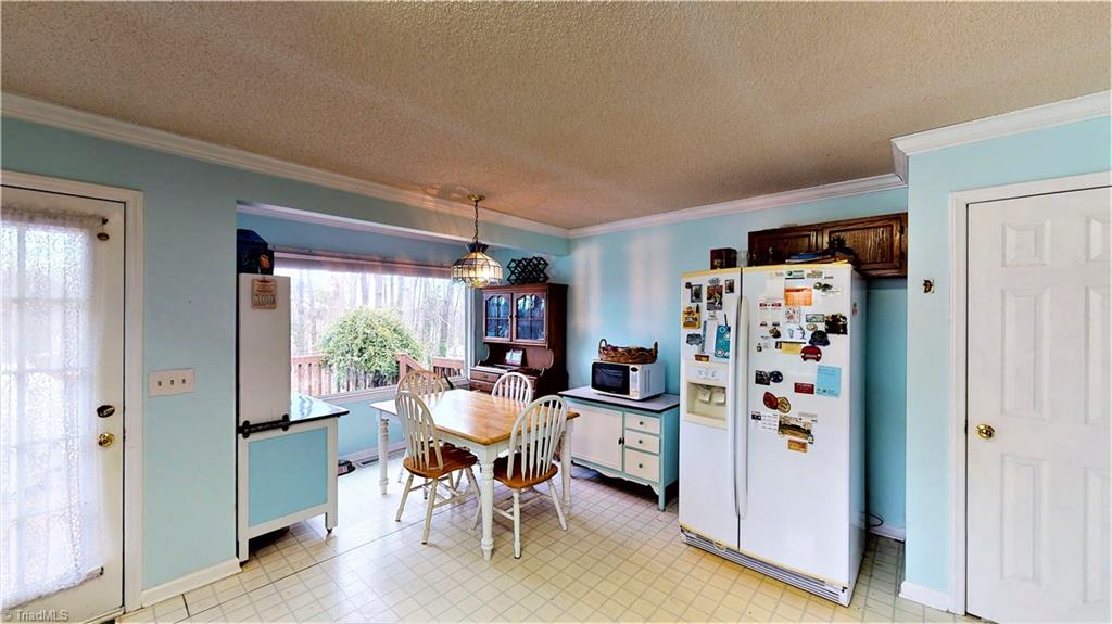 2513 White Fence Way High Point, NC 27265 - Photo 8 of 30