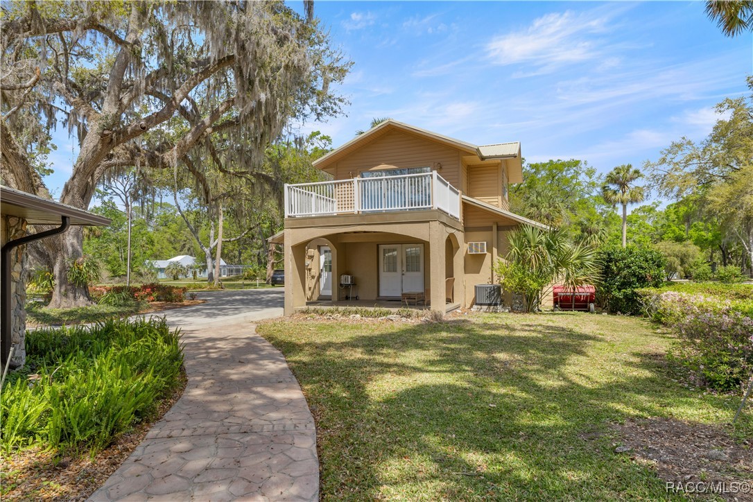 4817 Riverside Drive Yankeetown, FL 34498 - Photo 11 of 64