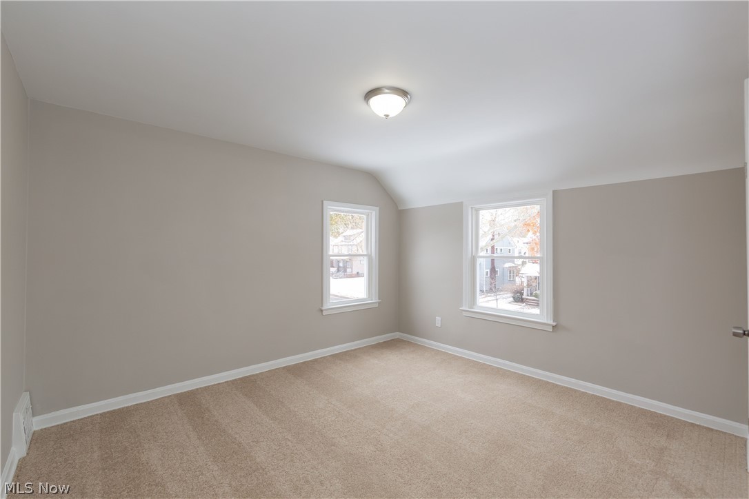 855 Nela View Road Cleveland Heights, OH 44112 - Photo 15 of 23