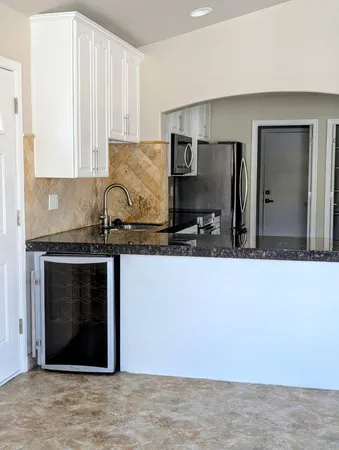 $2,750 | 1016 West Manhatton Drive, Tempe, AZ 85282