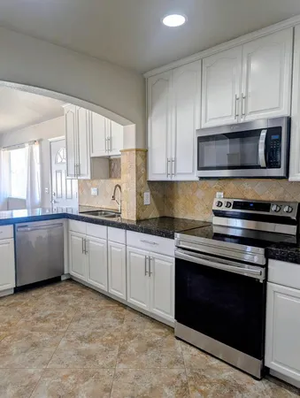 $2,750 | 1016 West Manhatton Drive, Tempe, AZ 85282