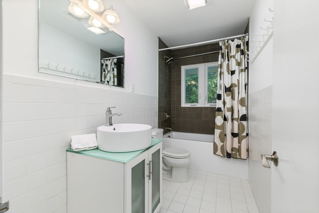 23 Alden Road Andover, MA 01810 - Photo 20 of 35 Gallery Image 20