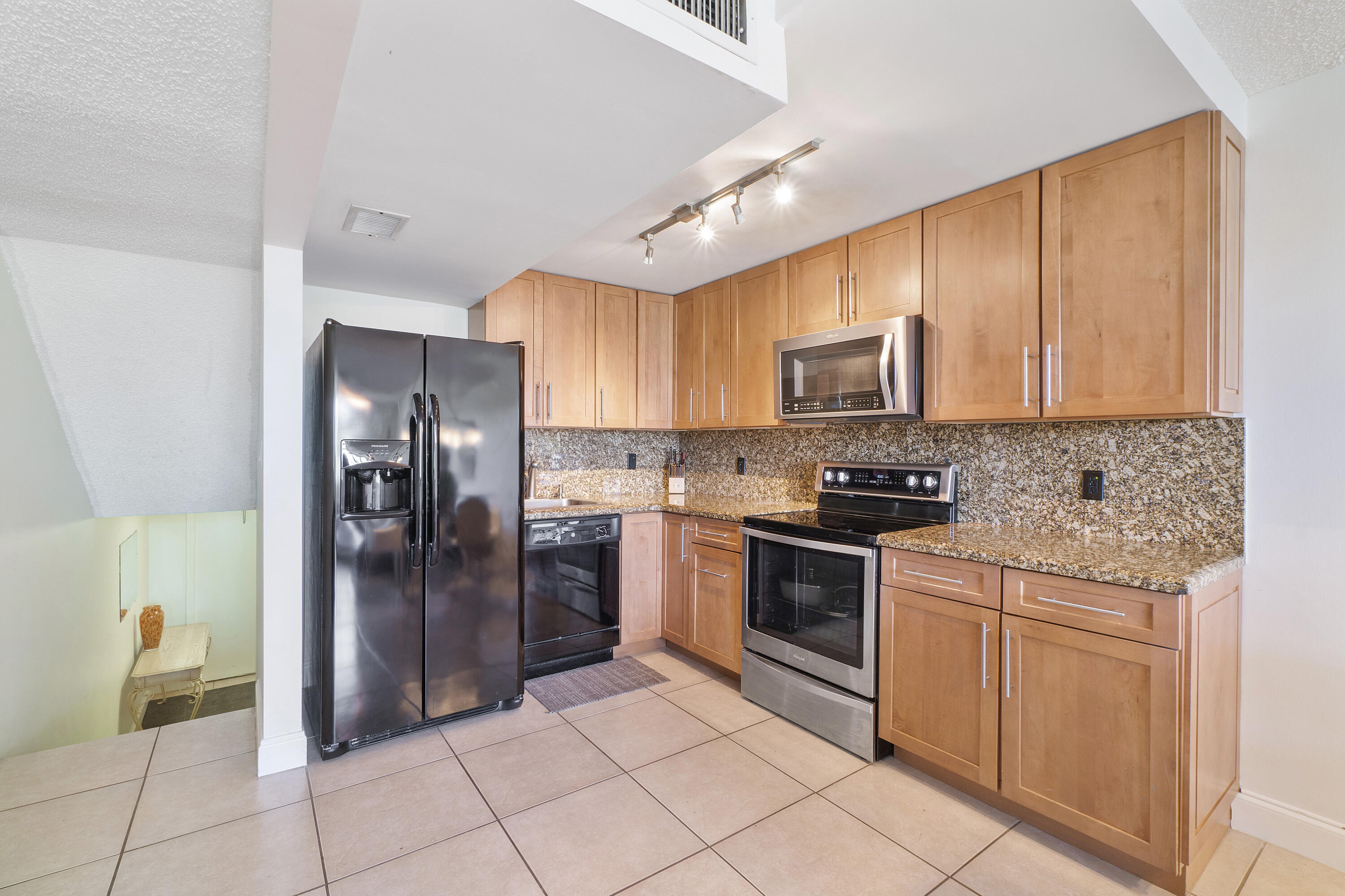 755 Dotterel Road, Unit 1308 Delray Beach, FL 33444 - Photo 3 of 15 755 Dotterel Rd U1308_07