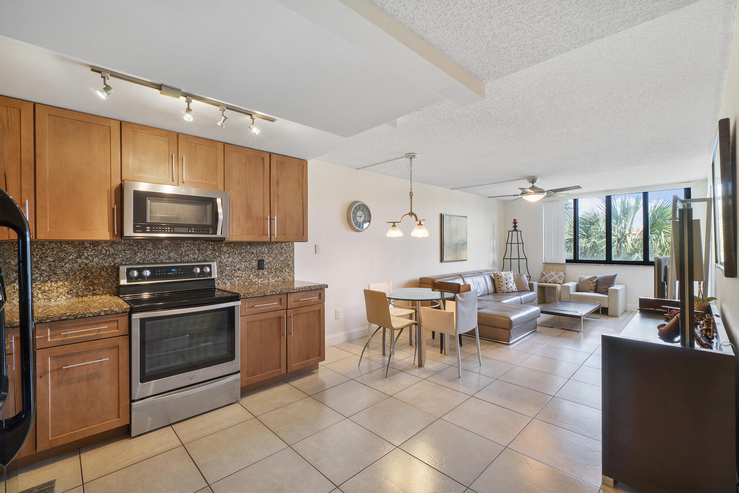 755 Dotterel Road, Unit 1308 Delray Beach, FL 33444 - Photo 5 of 15 755 Dotterel Rd U1308_05