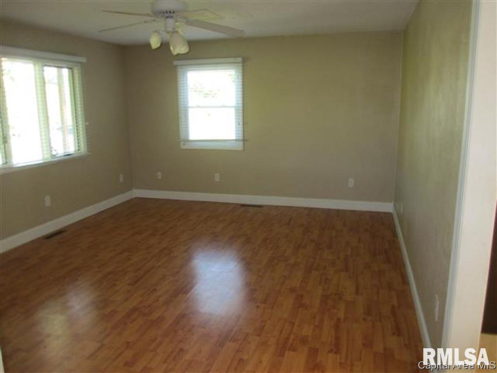 545 Thady Road Murrayville, IL 62668 - Photo 2 of 10