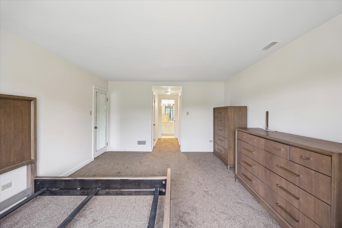 3427 Vollmer Road, Unit 303 Flossmoor, IL 60422 - Photo 17 of 21 Gallery Image 17