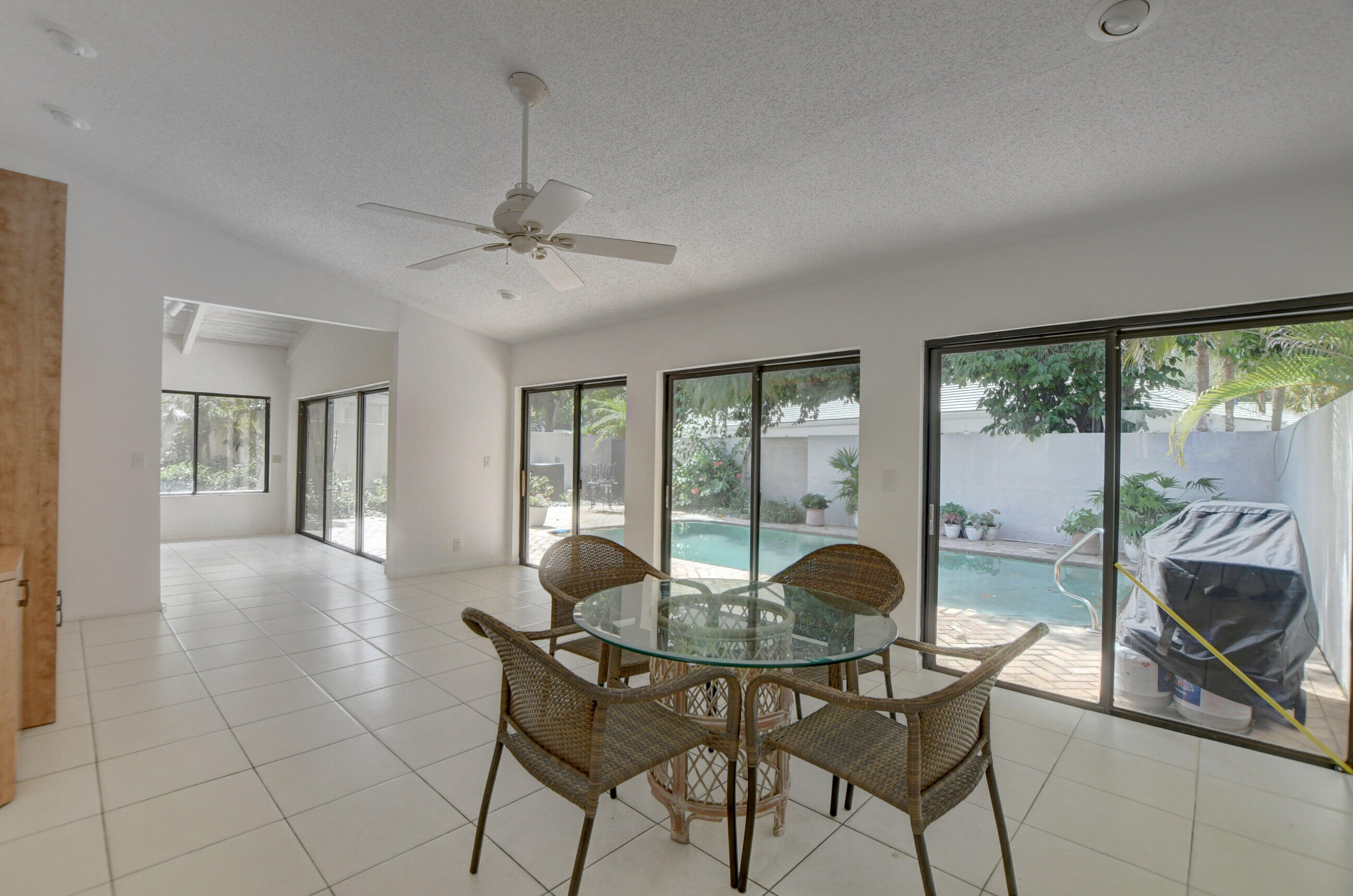 7374 Woodmont Court Boca Raton, FL 33434 - Photo 11 of 42 15_ebf_0071_2_3_4_5