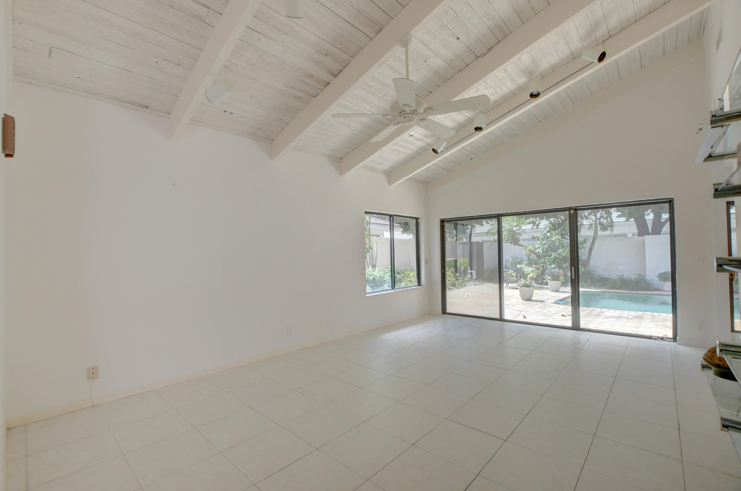 7374 Woodmont Court Boca Raton, FL 33434 - Photo 3 of 42 07_ebf_0031_2_3_4_5