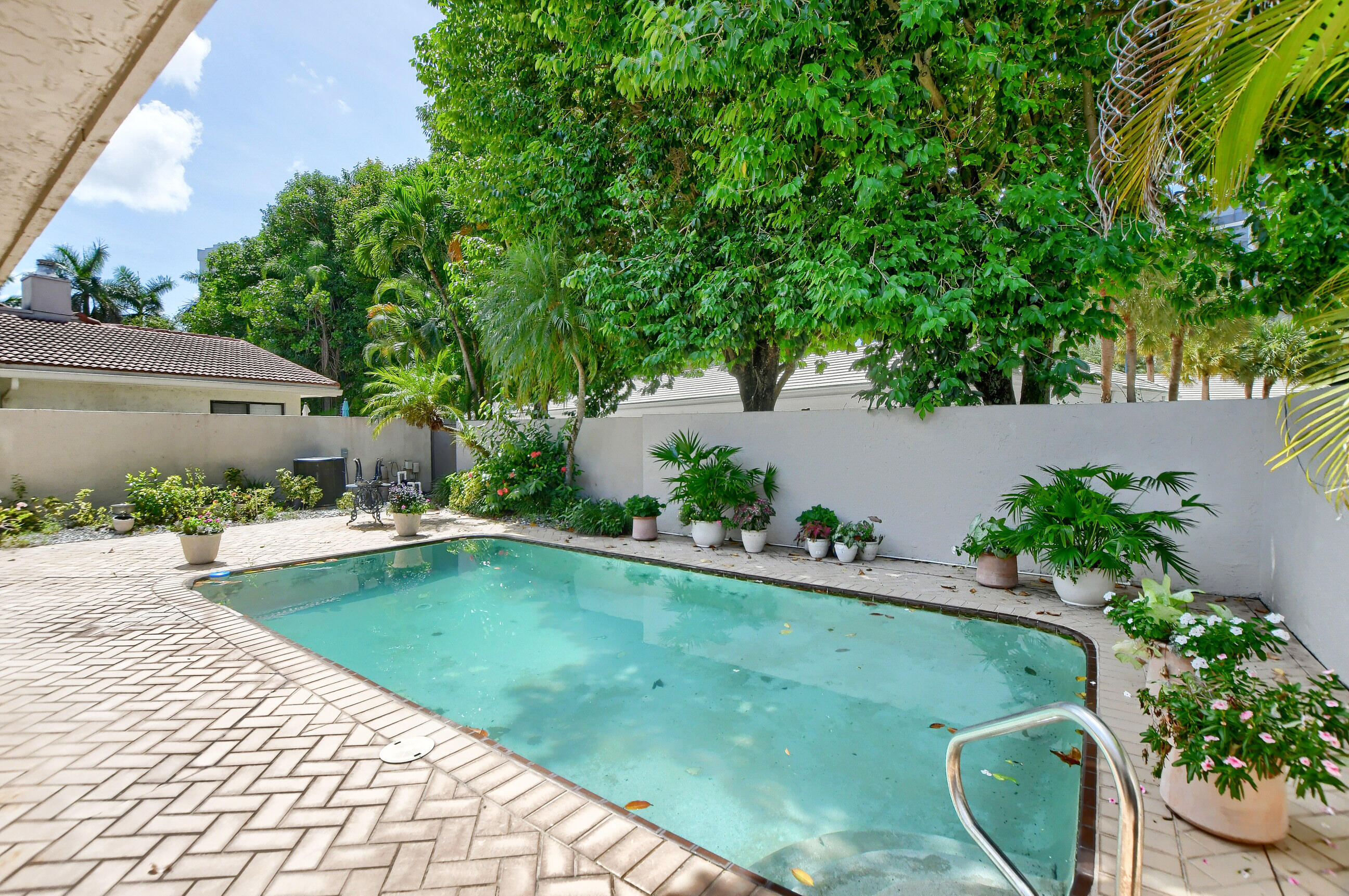 7374 Woodmont Court Boca Raton, FL 33434 - Photo 33 of 42 40_ebf_0200-hdr(5)