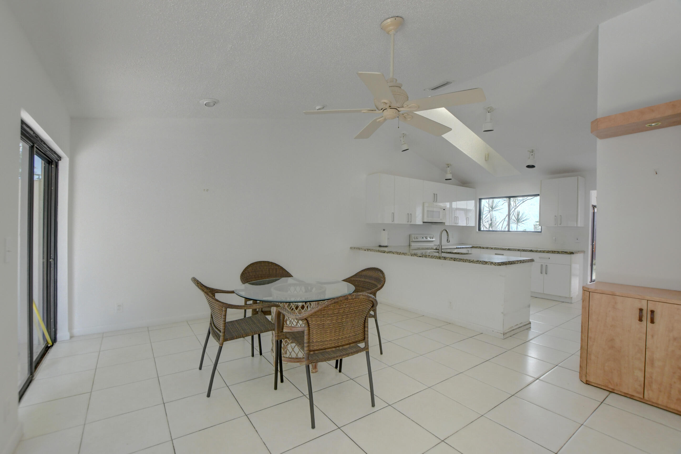 7374 Woodmont Court Boca Raton, FL 33434 - Photo 9 of 42 13_ebf_0061_2_3_4_5