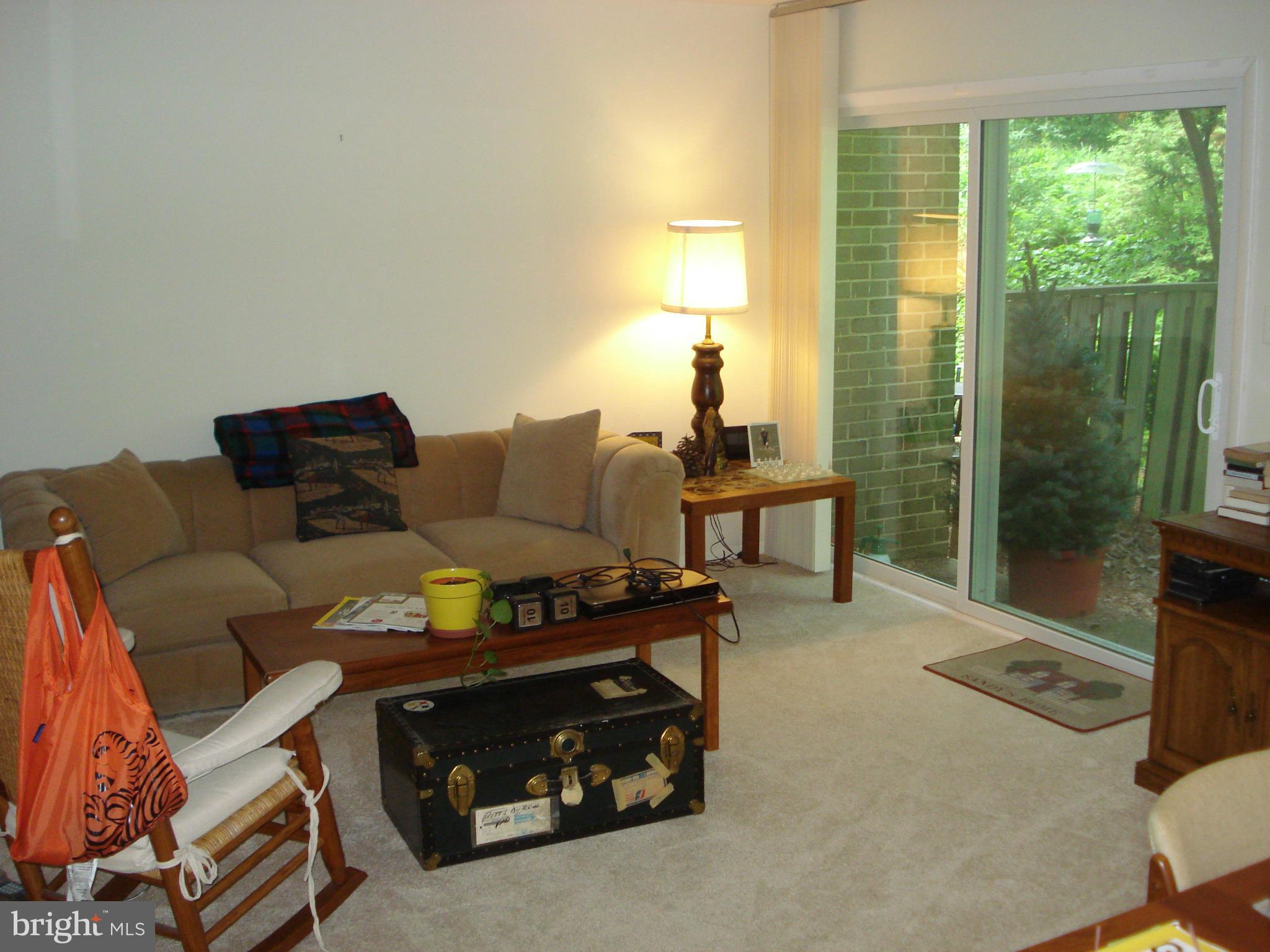 1719 Wainwright Drive Reston, VA 20190 - Photo 9 of 30 Living Room