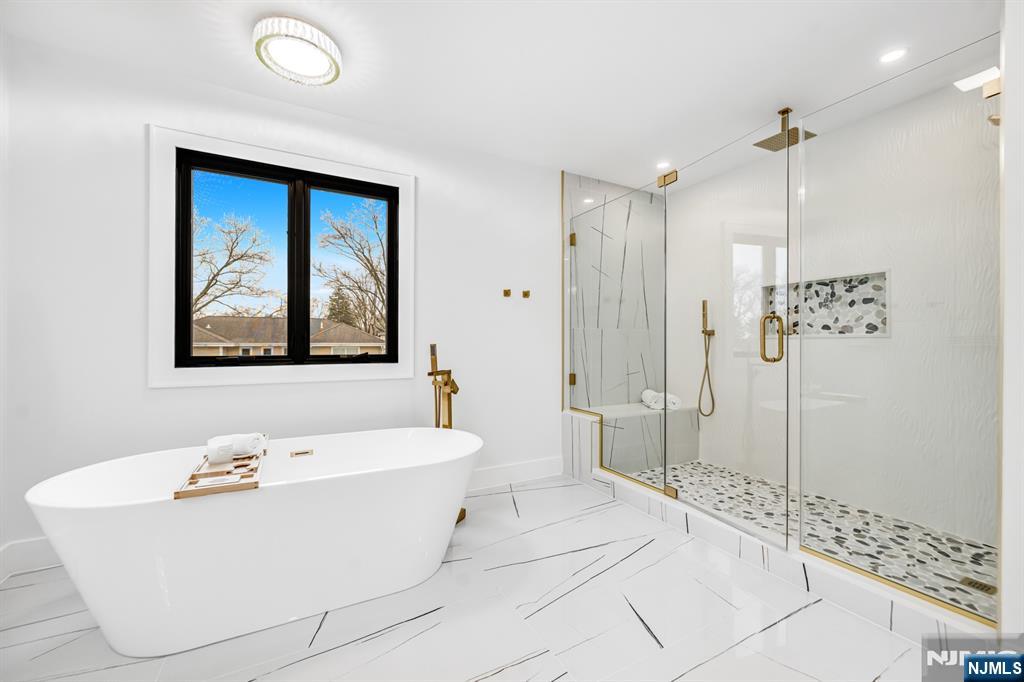 234 Vivien Court Paramus, NJ 07652 - Photo 34 of 50