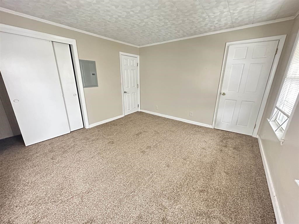 20 Spring Street Somersworth, NH 03878 - Photo 4 of 30