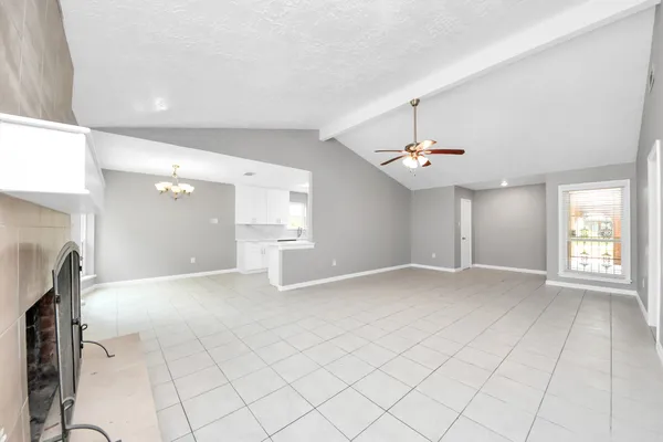 $2,000 | 10707 Shannon Hills Drive, Houston, TX 77099