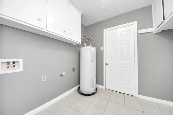 $2,000 | 10707 Shannon Hills Drive, Houston, TX 77099