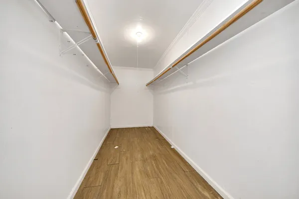 $2,000 | 10707 Shannon Hills Drive, Houston, TX 77099