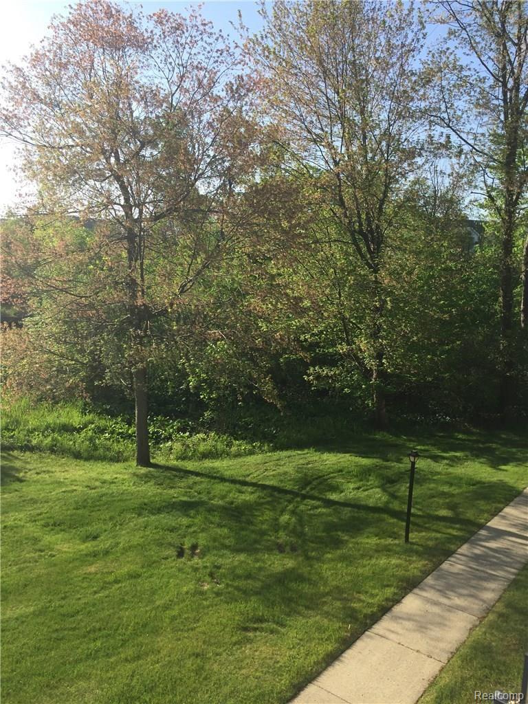 5291 Highland Road Waterford, MI 48327 - Photo 13 of 13 View from balcony