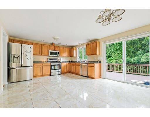 92 Chestnut Road Halifax, MA 02338 - Photo 1 of 26 Gallery Image 1