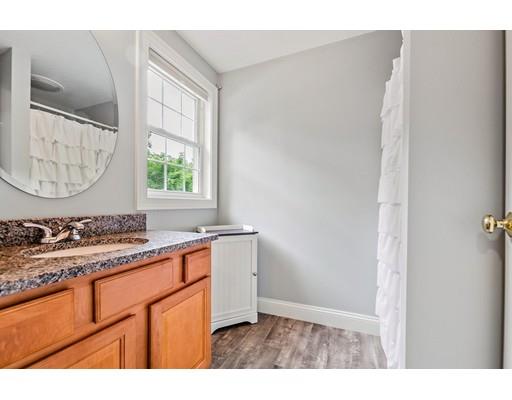 92 Chestnut Road Halifax, MA 02338 - Photo 11 of 26 Gallery Image 11