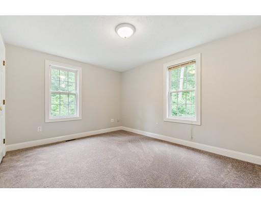 92 Chestnut Road Halifax, MA 02338 - Photo 9 of 26 Gallery Image 9