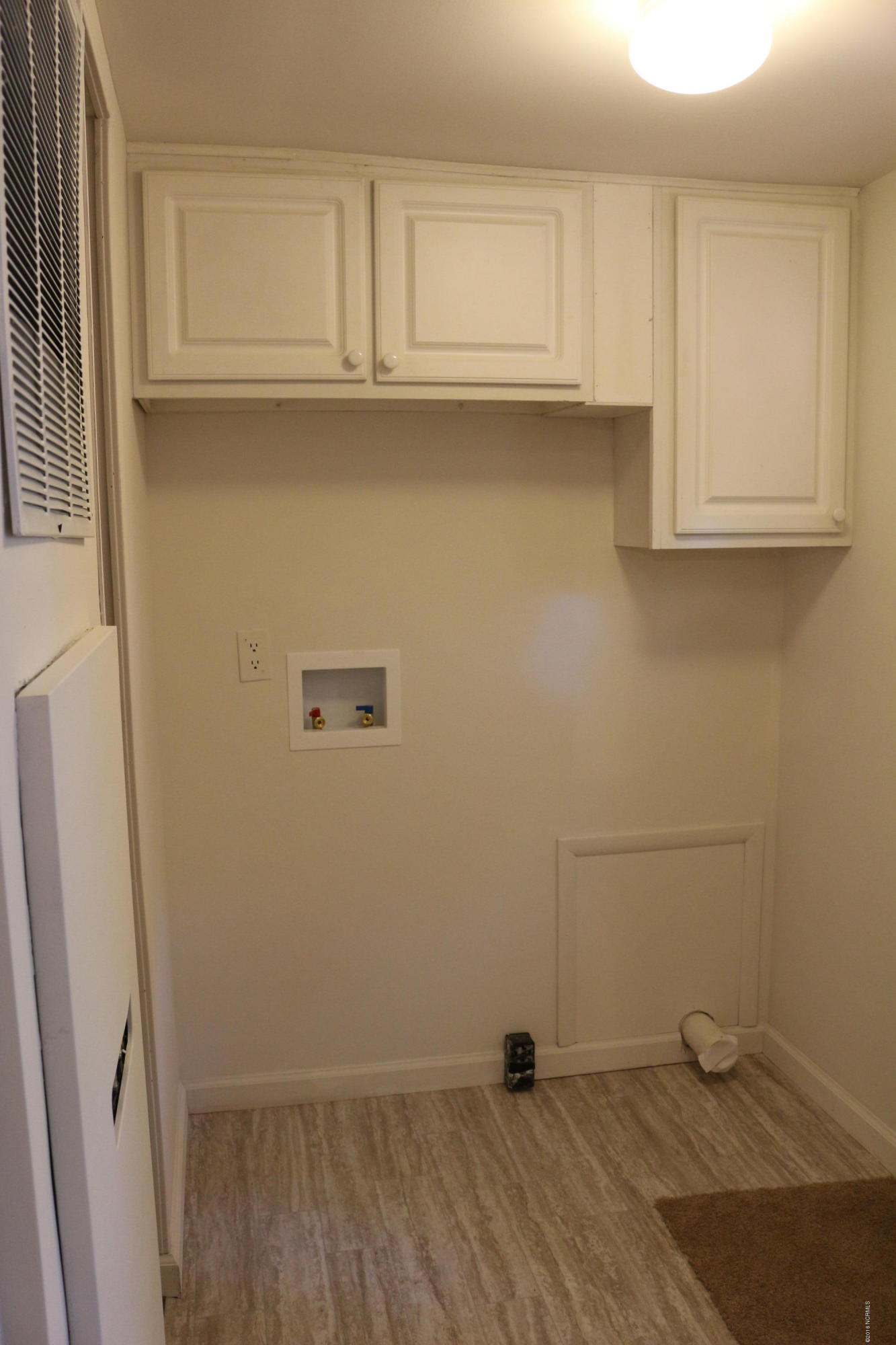 133 Maple Creek Road Southwest Supply, NC 28462 - Photo 8 of 29 Laundry Room