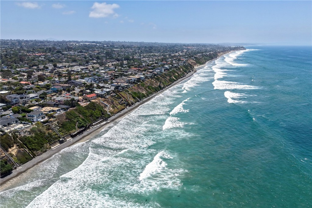 1547 Neptune Avenue Encinitas, CA 92024 - Photo 7 of 71