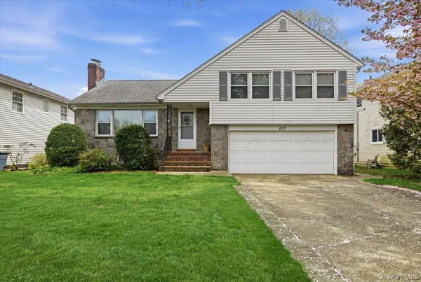 $1,175,000 | 117 Lefferts Road, Garden City, NY 11530