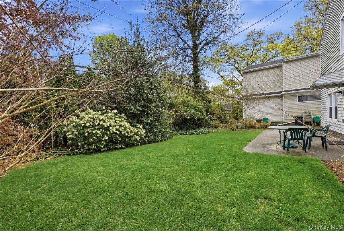 117 Lefferts Road Garden City, NY 11530 - Photo 26 of 33