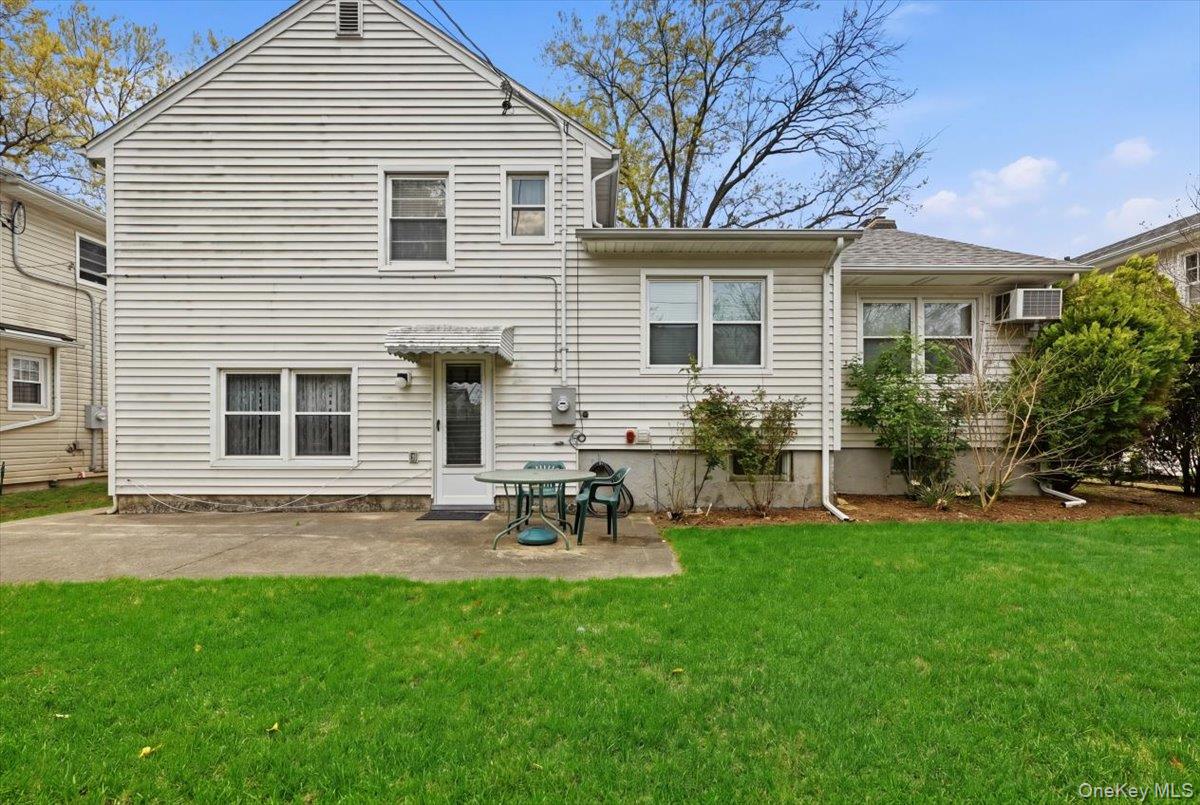 117 Lefferts Road Garden City, NY 11530 - Photo 28 of 33