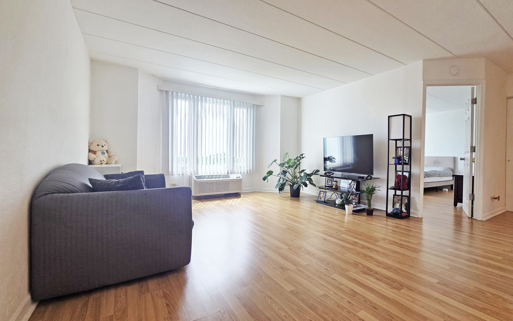 1 Renaissance Place, Unit 805 Palatine, IL 60067 - Photo 2 of 21 Gallery Image 2