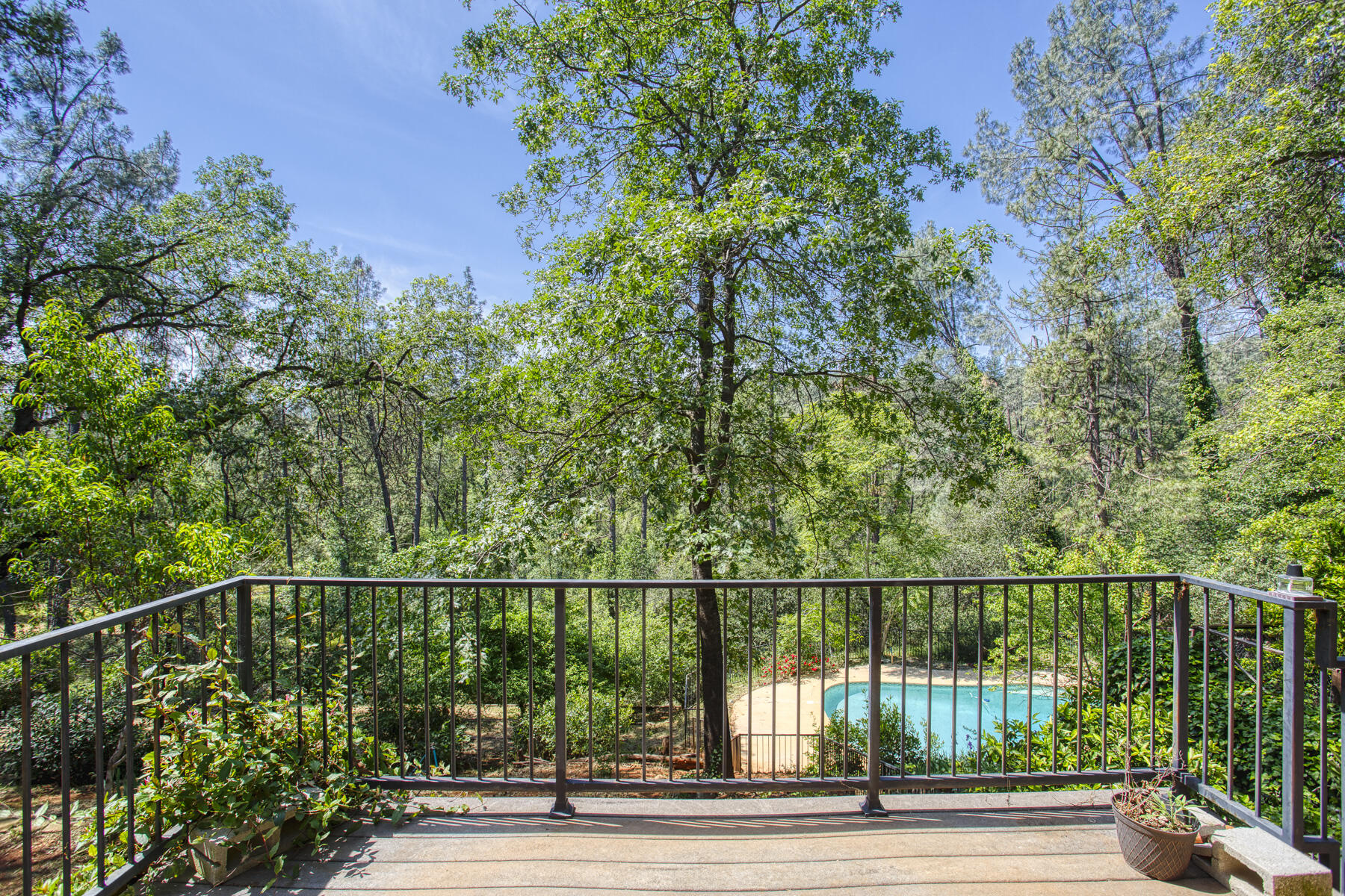 17829 Ranchera Road Shasta Lake, CA 96019 - Photo 22 of 39 a view of a balcony