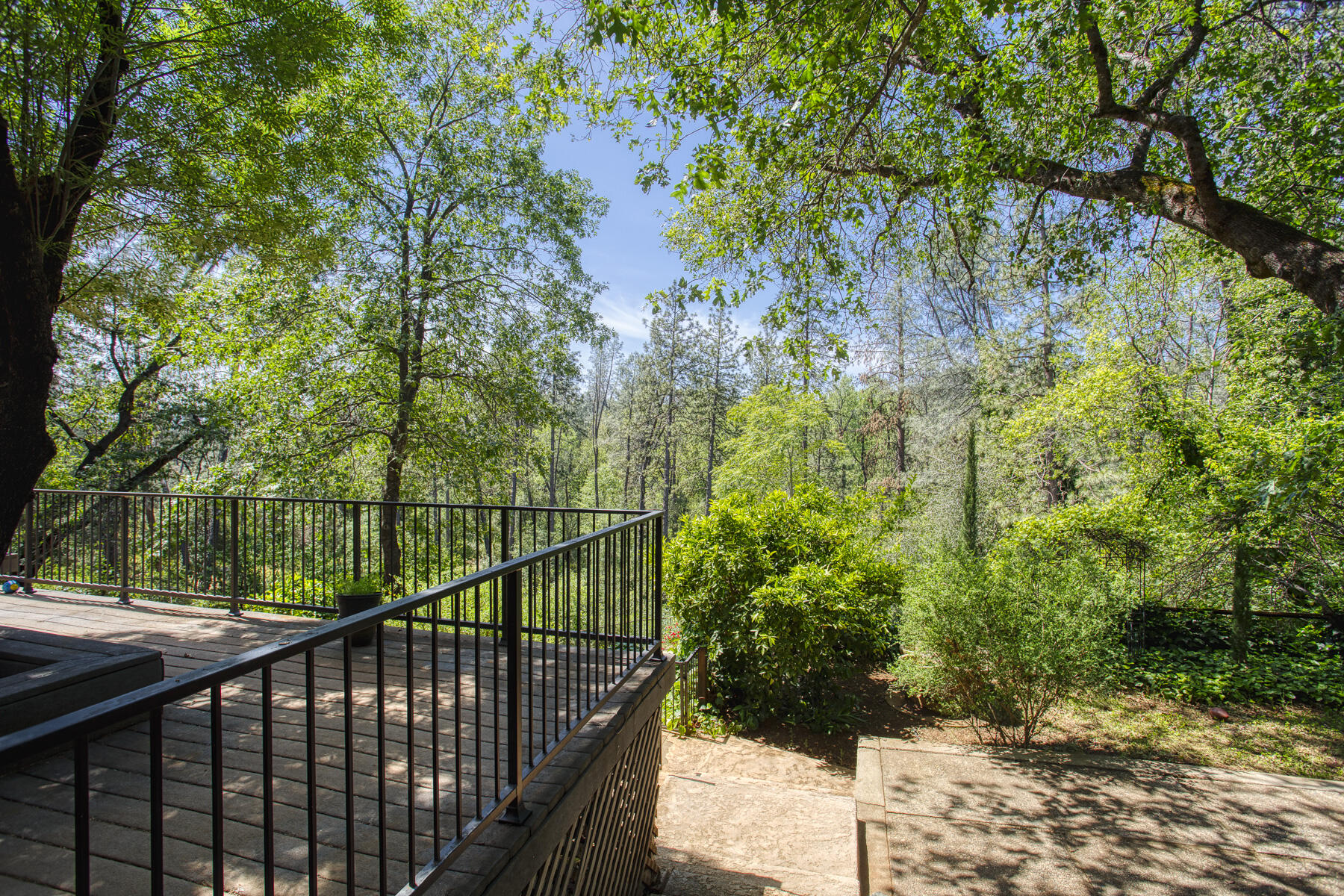 17829 Ranchera Road Shasta Lake, CA 96019 - Photo 23 of 39 a view of balcony with wooden floor and fence