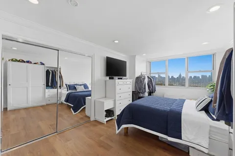 $525,000 | 6040 Boulevard East, Unit 18C, West New York, NJ 07093