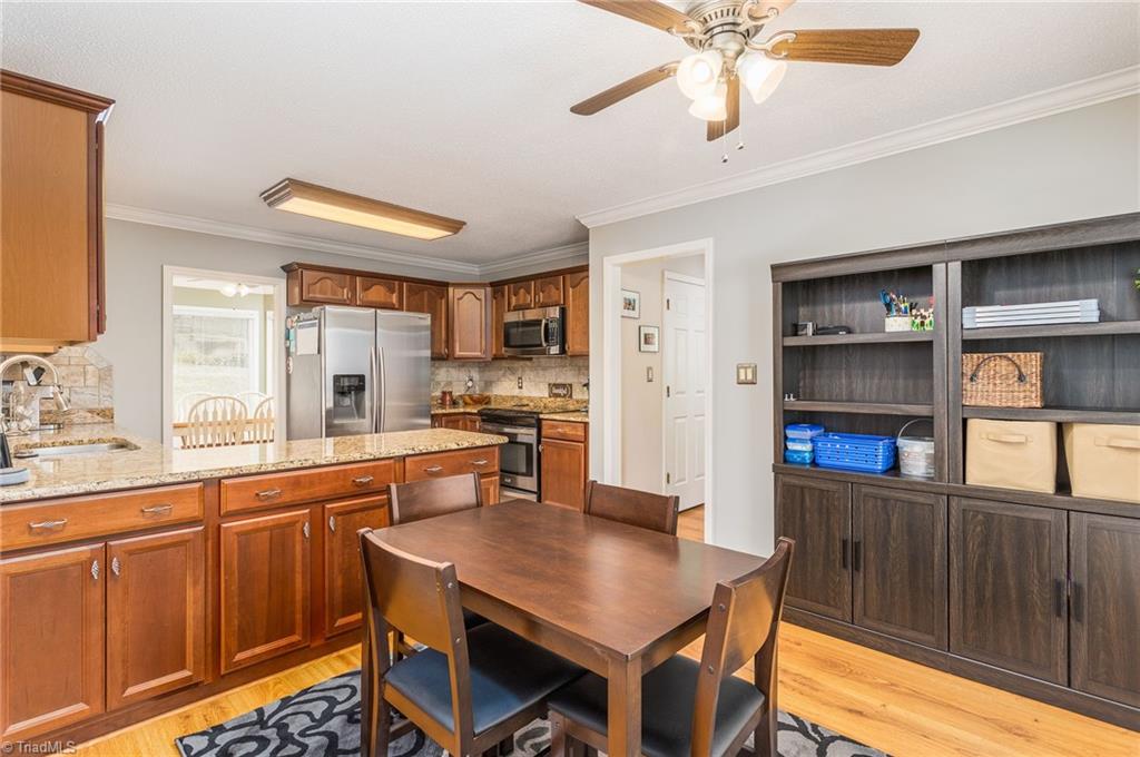 322 Canterbury Road High Point, NC 27262 - Photo 15 of 30 Gallery Image 15