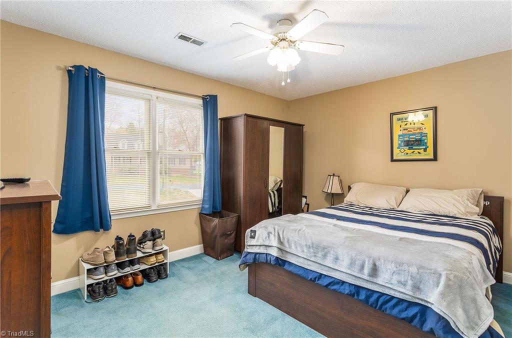 322 Canterbury Road High Point, NC 27262 - Photo 20 of 30 Gallery Image 20