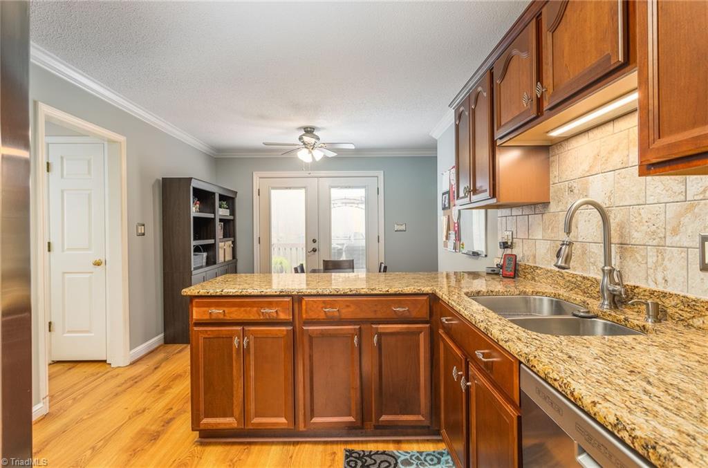 322 Canterbury Road High Point, NC 27262 - Photo 10 of 30 Gallery Image 10