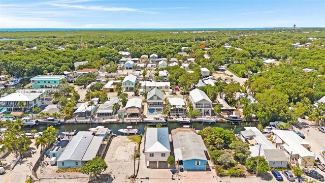 $1,800,000 | 410 Bowie Lane, Key Largo, FL 33037