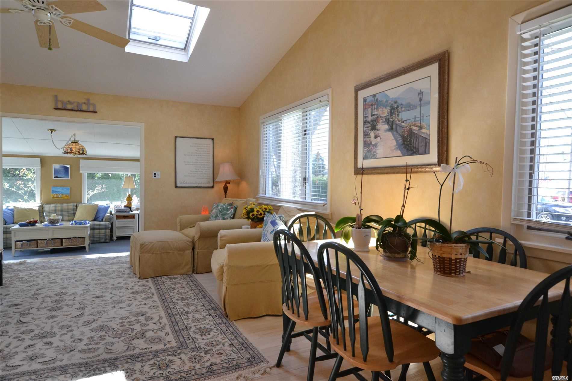19 Middle Road Hampton Bays, NY 11946 - Photo 16 of 28 Gallery Image 16