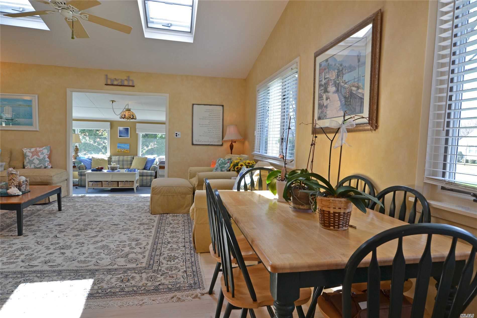 19 Middle Road Hampton Bays, NY 11946 - Photo 17 of 28 Gallery Image 17
