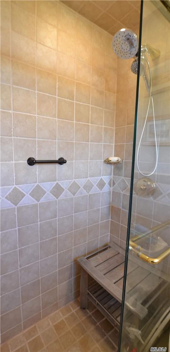 19 Middle Road Hampton Bays, NY 11946 - Photo 24 of 28 Gallery Image 24