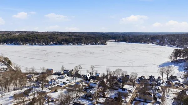 $409,900 | 18 North Shore Road, Derry, NH 03038