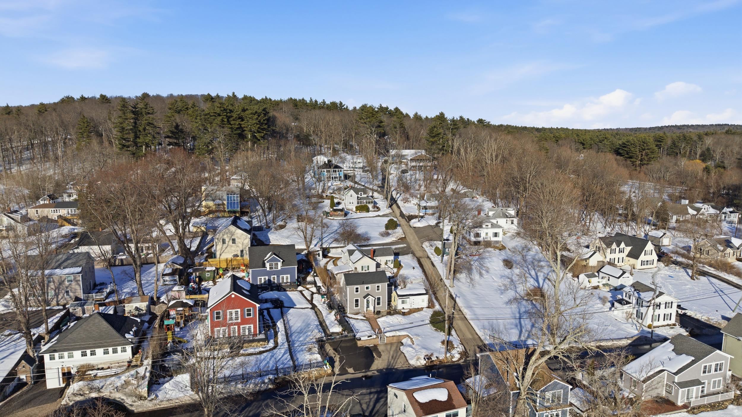 18 North Shore Road Derry, NH 03038 - Photo 2 of 29
