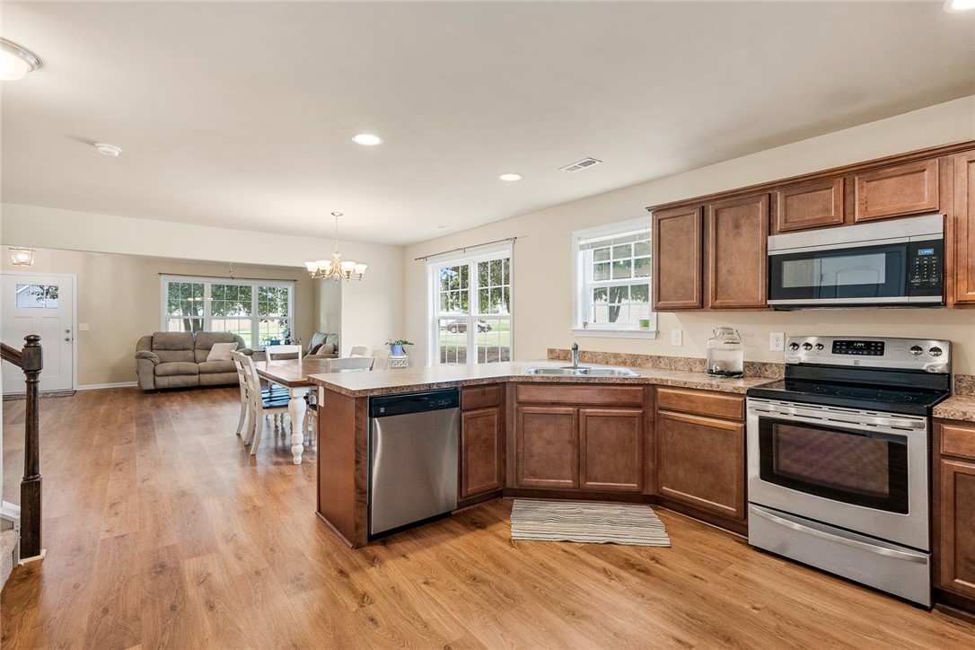 1041 Stoneham Circle Anderson, SC 29626 - Photo 7 of 22 Gallery Image 7
