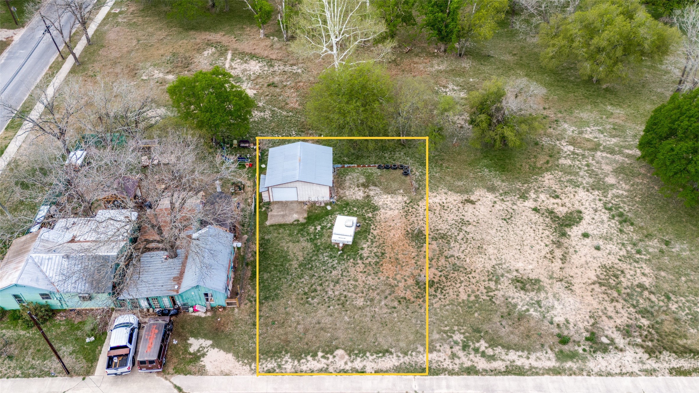 1315 3rd Street Kerrville, TX 78028 - Photo 1 of 5 Aerial overview of property's location featuring property boundaries highlighted