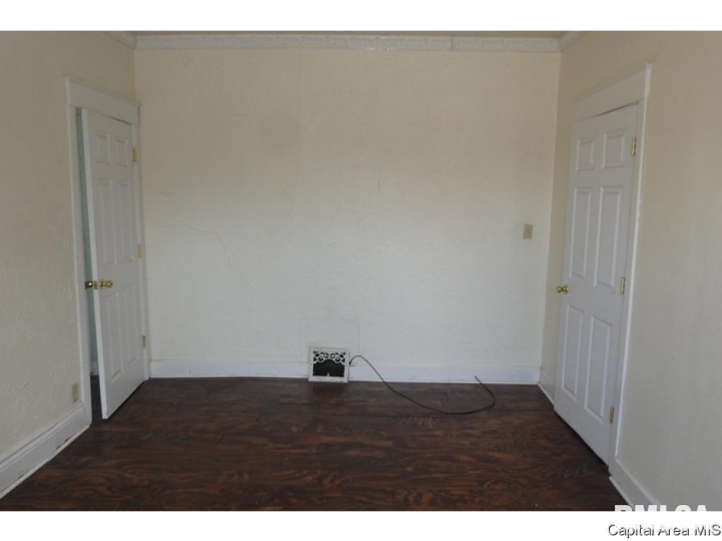 1028 West Jefferson Street Springfield, IL 62702 - Photo 11 of 19