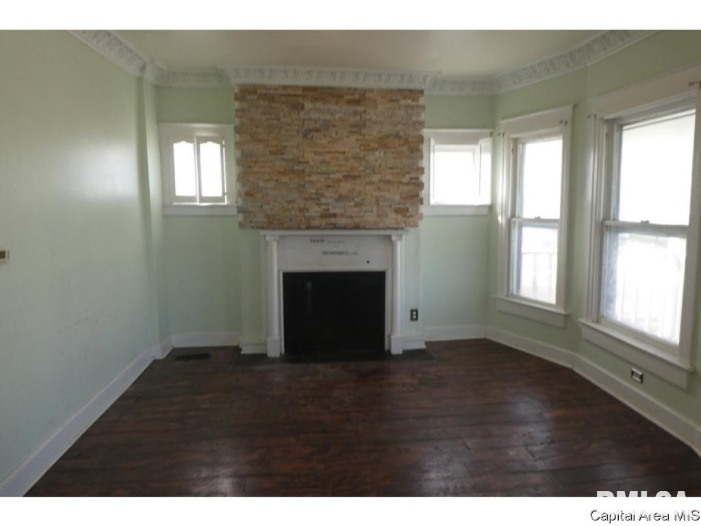 1028 West Jefferson Street Springfield, IL 62702 - Photo 3 of 19